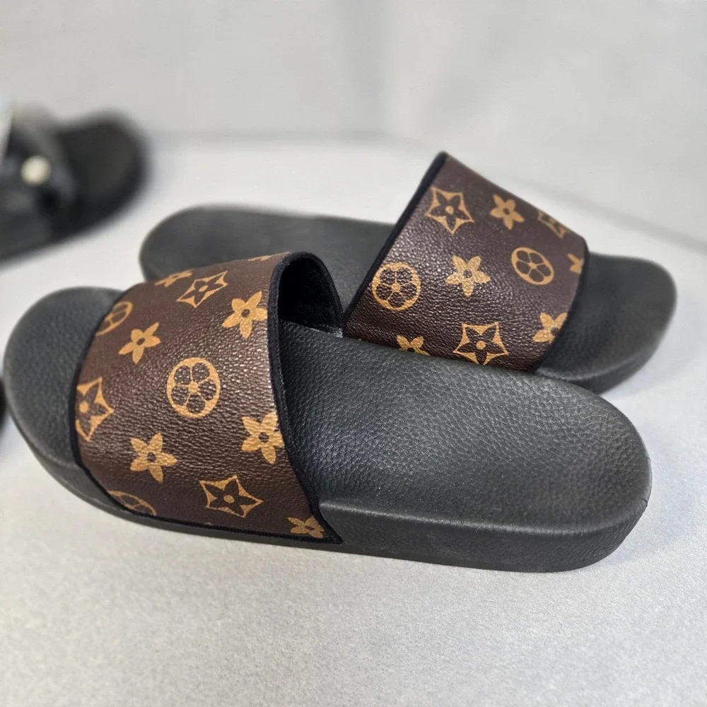 Juicy Couture Slide Sandals Womens Black Excellent Rhinestone Pearl Embellished